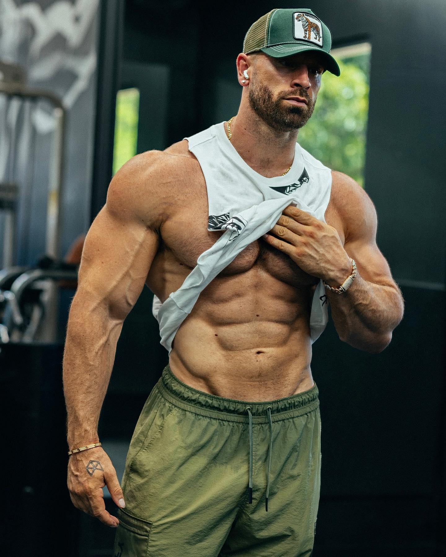 Bradley Martyn Bio, Age, Career, Net Worth, Height, Education, Wife & More